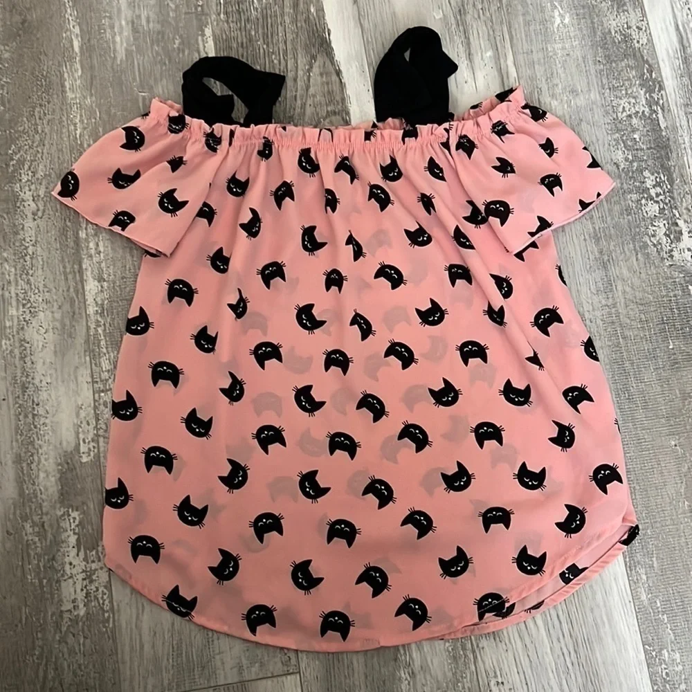Lily Bleu Cat Top Size Medium 10/12